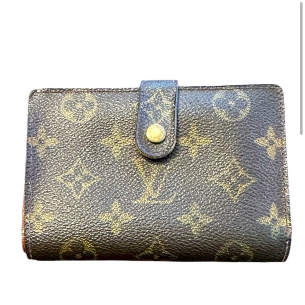 Vintage Louis Vuitton Wallet Purse with Kiss me Lock GUC